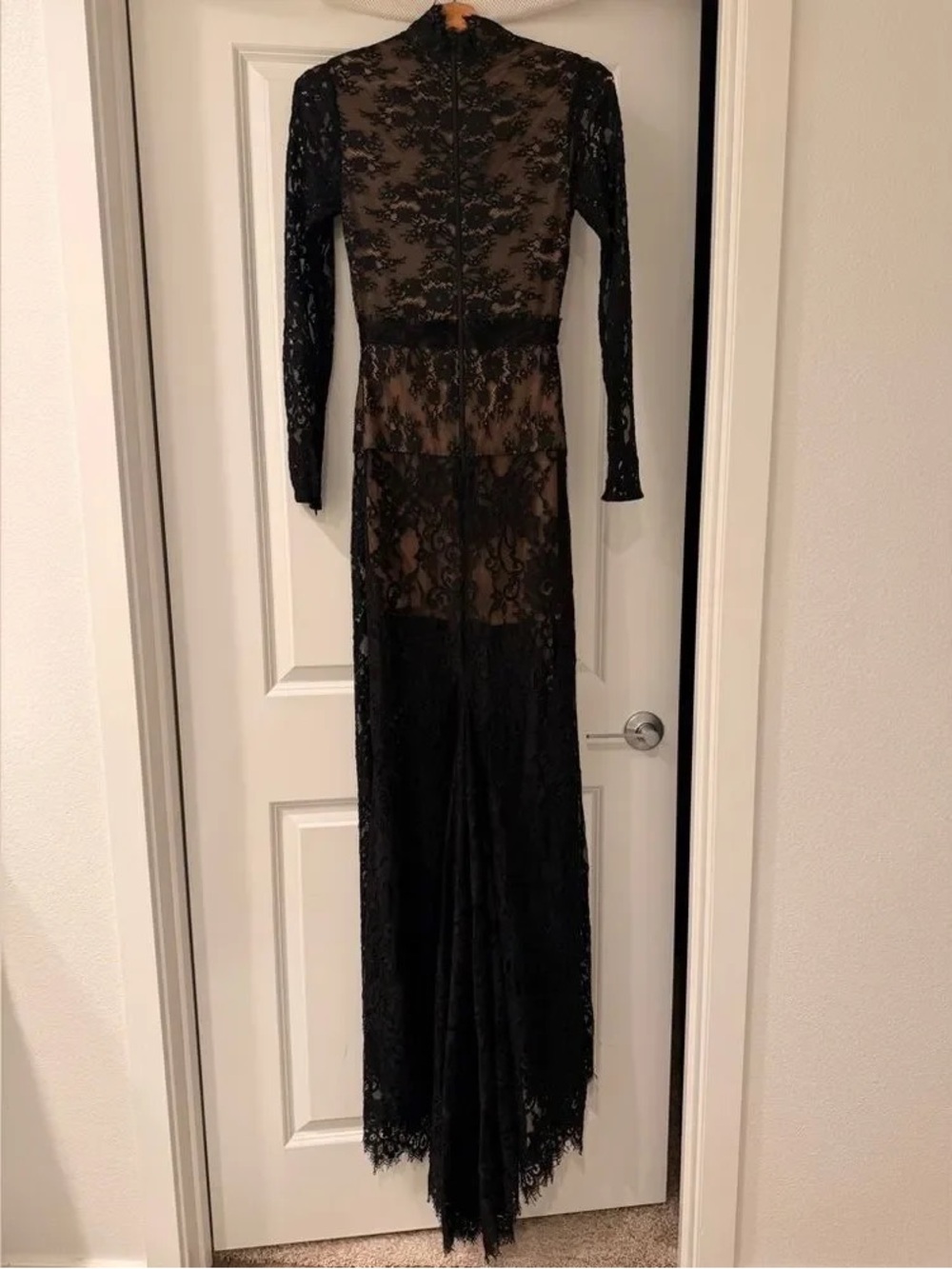 Black Lace Cutout Evening Gown - Picture 6 of 12